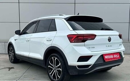 Volkswagen T-Roc I, 2022 год, 1 600 020 рублей, 5 фотография