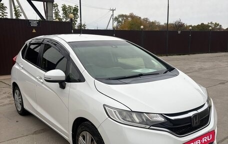 Honda Fit III, 2018 год, 990 000 рублей, 6 фотография