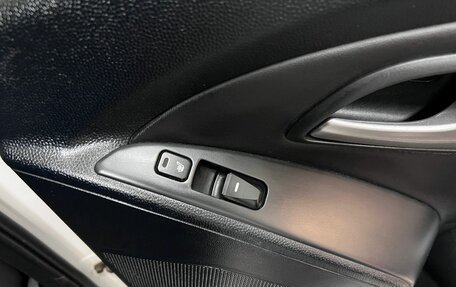 Hyundai ix35 I рестайлинг, 2011 год, 1 050 000 рублей, 20 фотография