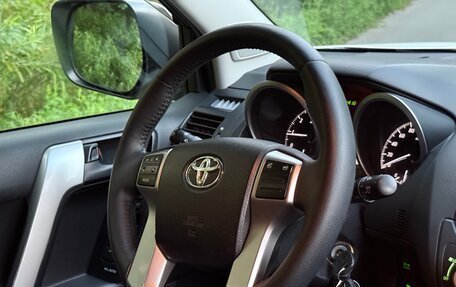 Toyota Land Cruiser Prado 150 рестайлинг 2, 2014 год, 3 000 000 рублей, 17 фотография