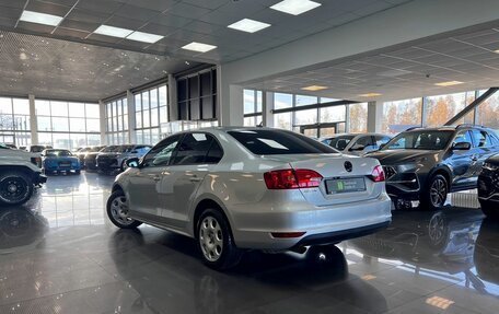 Volkswagen Jetta VI, 2013 год, 890 000 рублей, 6 фотография