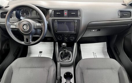 Volkswagen Jetta VI, 2013 год, 890 000 рублей, 10 фотография