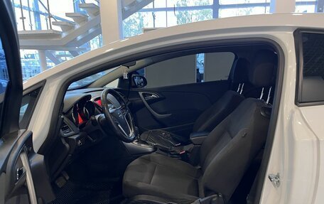 Opel Astra J, 2013 год, 684 000 рублей, 16 фотография