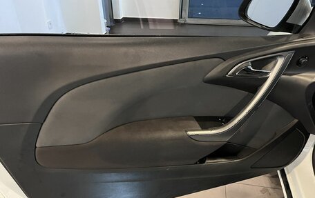 Opel Astra J, 2013 год, 684 000 рублей, 19 фотография