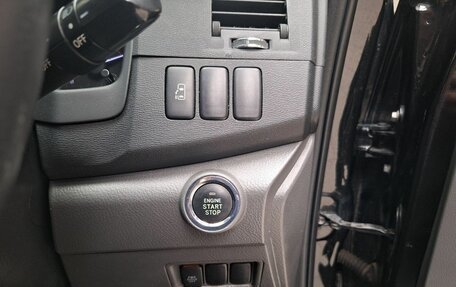 Toyota ISis I, 2010 год, 1 150 000 рублей, 15 фотография