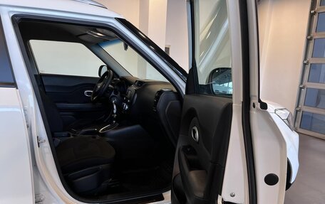 KIA Soul II рестайлинг, 2016 год, 1 442 000 рублей, 23 фотография