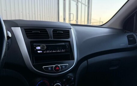 Hyundai Solaris II рестайлинг, 2012 год, 815 000 рублей, 17 фотография
