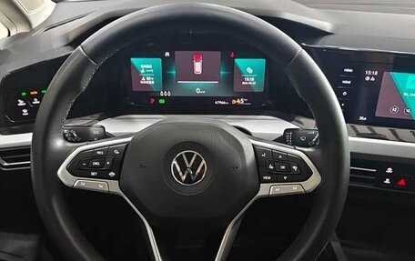 Volkswagen Golf VIII, 2023 год, 1 750 000 рублей, 7 фотография