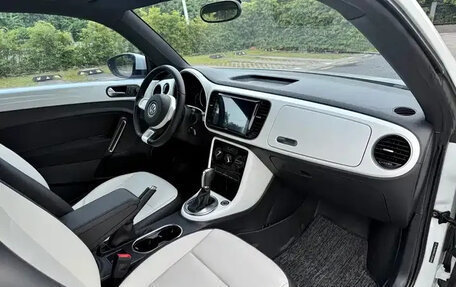 Volkswagen Beetle, 2019 год, 1 125 444 рублей, 8 фотография