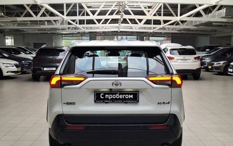 Toyota RAV4, 2021 год, 2 730 000 рублей, 6 фотография