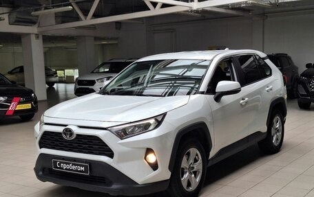 Toyota RAV4, 2021 год, 2 730 000 рублей, 3 фотография