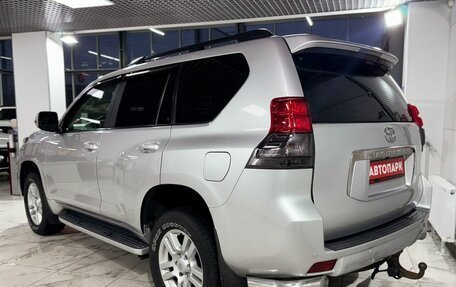 Toyota Land Cruiser Prado 150 рестайлинг 2, 2011 год, 3 399 000 рублей, 4 фотография