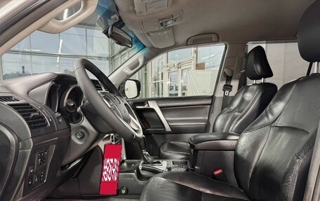 Toyota Land Cruiser Prado 150 рестайлинг 2, 2011 год, 3 399 000 рублей, 8 фотография