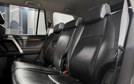 Toyota Land Cruiser Prado 150 рестайлинг 2, 2011 год, 3 399 000 рублей, 10 фотография