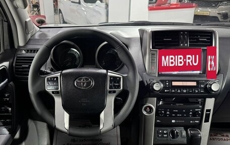 Toyota Land Cruiser Prado 150 рестайлинг 2, 2011 год, 3 399 000 рублей, 17 фотография