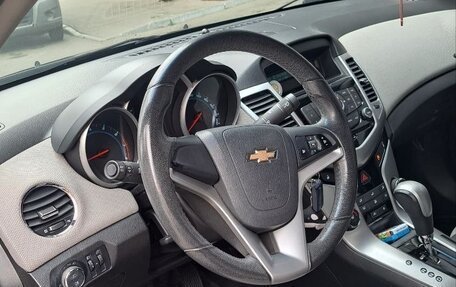 Chevrolet Cruze II, 2012 год, 700 000 рублей, 9 фотография