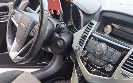 Chevrolet Cruze II, 2012 год, 700 000 рублей, 10 фотография