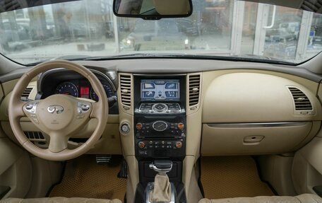 Infiniti FX II, 2008 год, 1 300 000 рублей, 26 фотография