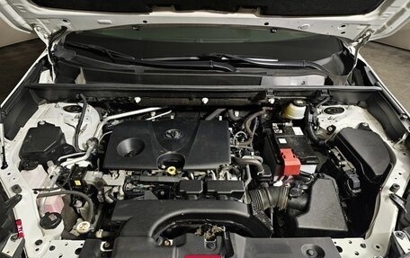 Toyota RAV4, 2020 год, 2 395 000 рублей, 11 фотография