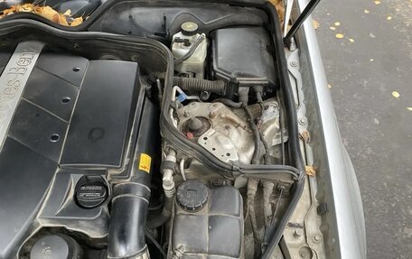 Mercedes-Benz E-Класс, 2003 год, 570 000 рублей, 8 фотография