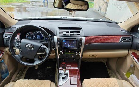Toyota Camry, 2014 год, 1 800 000 рублей, 4 фотография