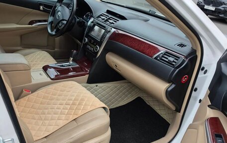 Toyota Camry, 2014 год, 1 800 000 рублей, 7 фотография