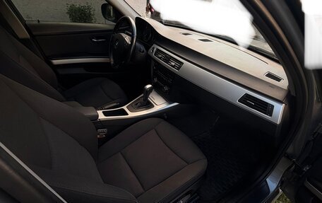 BMW 3 серия, 2011 год, 999 000 рублей, 9 фотография
