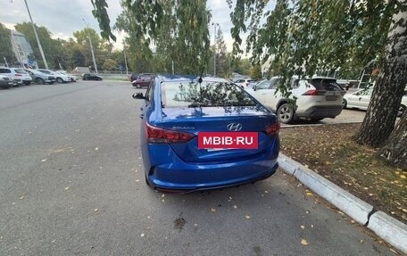 Hyundai Solaris II рестайлинг, 2021 год, 1 370 000 рублей, 4 фотография