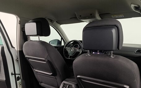 Volkswagen Tiguan II, 2020 год, 2 550 000 рублей, 10 фотография