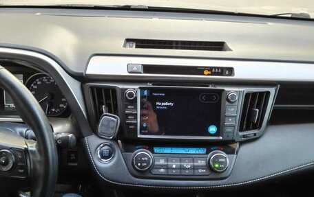 Toyota RAV4, 2019 год, 2 500 000 рублей, 5 фотография
