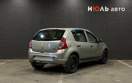 Renault Sandero I, 2011 год, 380 000 рублей, 2 фотография
