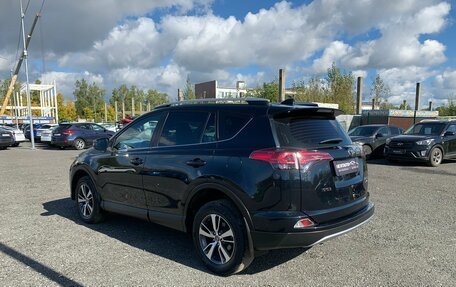 Toyota RAV4, 2018 год, 2 188 500 рублей, 3 фотография