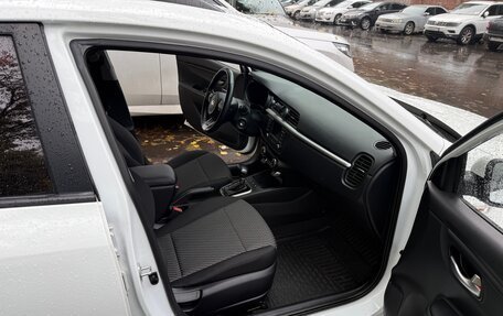 KIA Rio IV, 2018 год, 1 450 000 рублей, 10 фотография