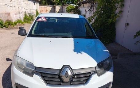Renault Logan II, 2019 год, 750 000 рублей, 1 фотография