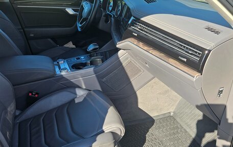 Volkswagen Touareg III, 2021 год, 6 200 000 рублей, 14 фотография