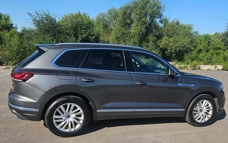 Volkswagen Touareg III, 2021 год, 6 200 000 рублей, 4 фотография