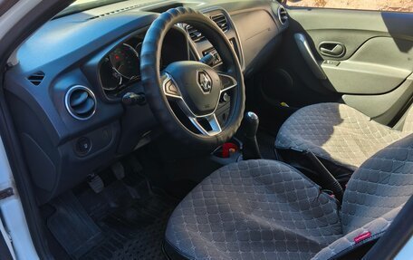 Renault Logan II, 2019 год, 750 000 рублей, 6 фотография