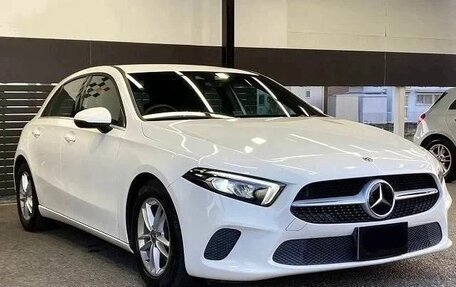 Mercedes-Benz A-Класс, 2019 год, 1 388 000 рублей, 6 фотография