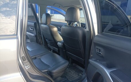 Mitsubishi Outlander III рестайлинг 3, 2011 год, 1 000 000 рублей, 13 фотография