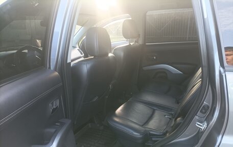 Mitsubishi Outlander III рестайлинг 3, 2011 год, 1 000 000 рублей, 14 фотография