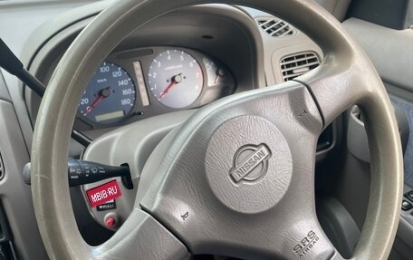 Nissan Cube II, 2001 год, 90 000 рублей, 9 фотография