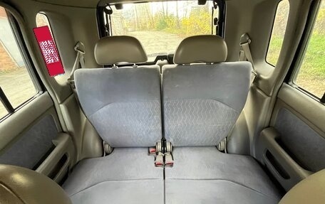 Nissan Cube II, 2001 год, 90 000 рублей, 10 фотография