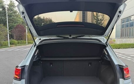 Volkswagen T-Roc I, 2023 год, 1 870 001 рублей, 17 фотография