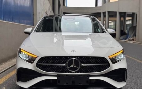 Mercedes-Benz A-Класс, 2023 год, 1 690 001 рублей, 2 фотография