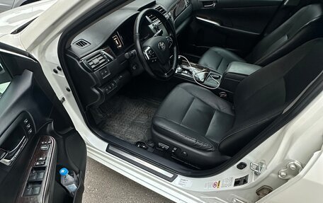 Toyota Camry, 2014 год, 1 590 000 рублей, 10 фотография