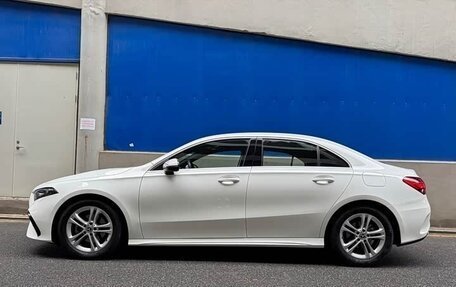 Mercedes-Benz A-Класс, 2023 год, 1 690 001 рублей, 4 фотография