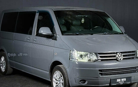 Volkswagen Caravelle T5, 2012 год, 1 670 000 рублей, 3 фотография