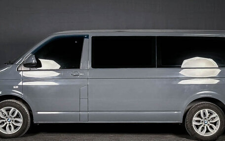 Volkswagen Caravelle T5, 2012 год, 1 670 000 рублей, 8 фотография