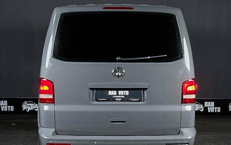 Volkswagen Caravelle T5, 2012 год, 1 670 000 рублей, 6 фотография