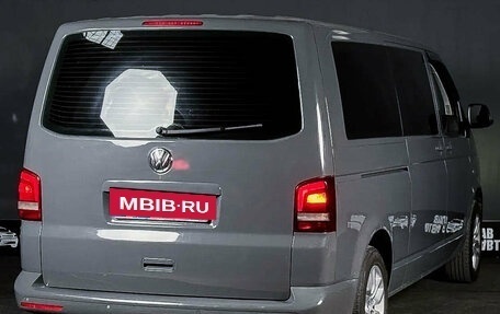 Volkswagen Caravelle T5, 2012 год, 1 670 000 рублей, 5 фотография